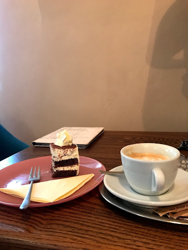 Opinii despre Lu Cafe în Frýdek-Místek - Gastronomie a pohostinství