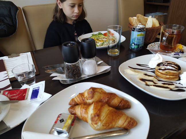 Hlavní tř. 840, 708 00 Ostrava 8