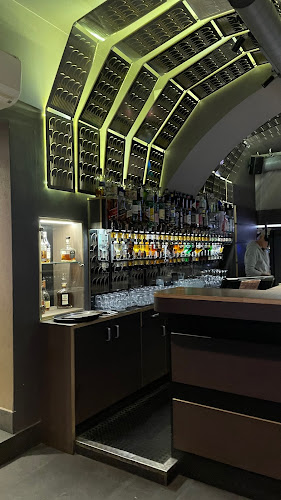 Opinii despre Angel Winn în Praha - Gastronomie a pohostinství