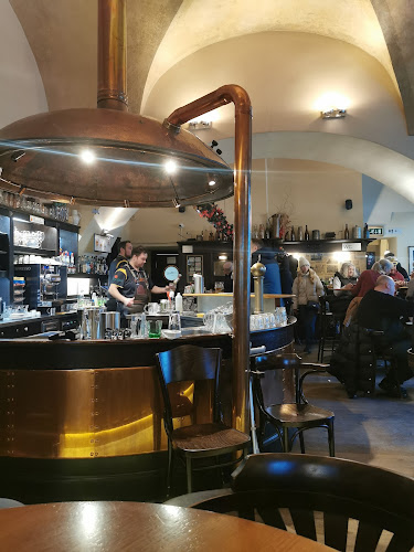 Opinii despre Restaurace Malostranská beseda în Malá Strana - Gastronomie a pohostinství