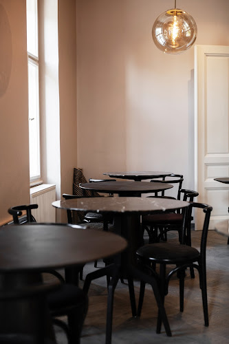 Comentarii opinii despre La Boheme Cafe