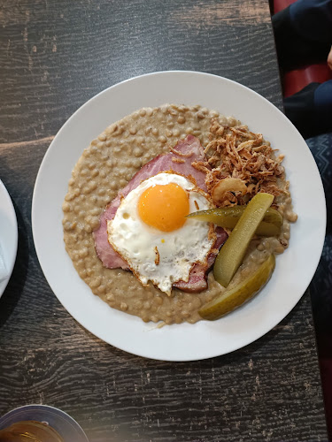 Ostrčilovo nám. 252, 128 00 Praha 2-Nusle