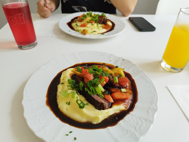 Opinii despre Jídelna Labuť în Chomutov - Gastronomie a pohostinství