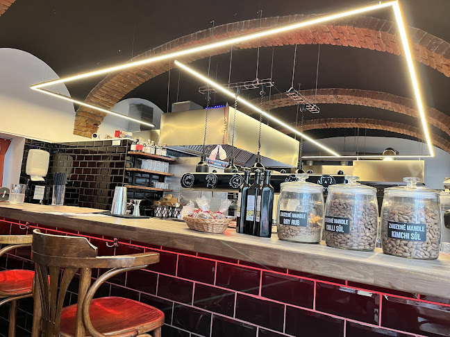 Hell Smoke BBQ - Malá Strana