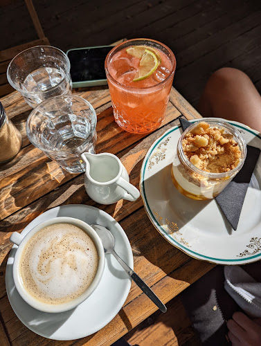 Kavárna co hledá jméno - Gastronomie a pohostinství