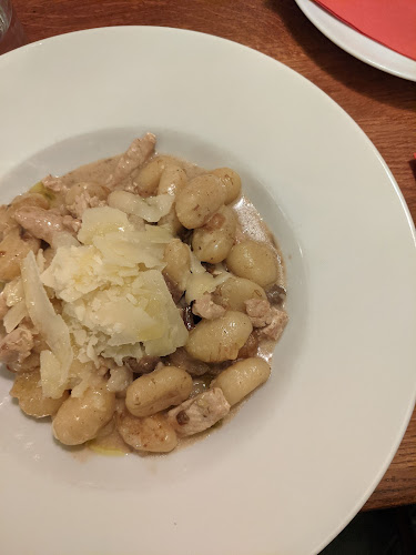 Pizzeria Kmotra Kavárna - Nové Město