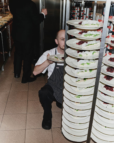 White Circus - Gastronomie a pohostinství