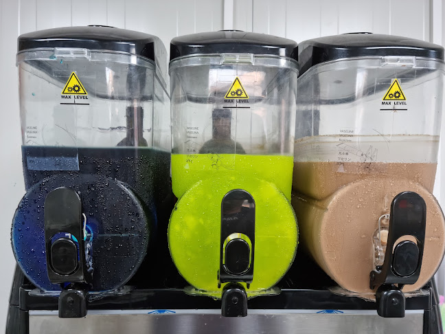 Točená zmrzlina Opočno, ledová tříšť, frappé, párek v rohlíku - Gastronomie a pohostinství