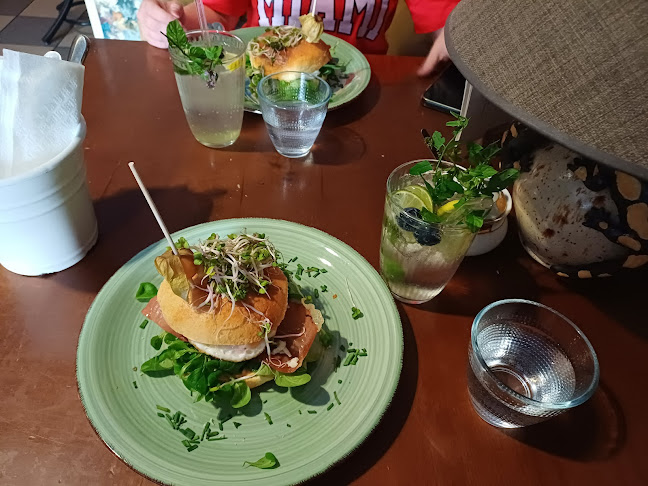 Kafe v rozkladu - Brno