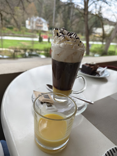 Opinii despre Divadelní restaurace a kavárna Luhačovice în Luhačovice - Gastronomie a pohostinství