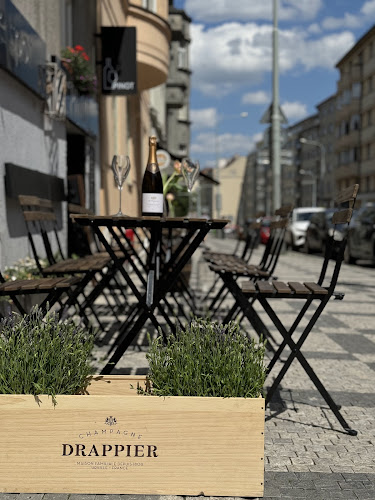 PINOT wine spot - Praha