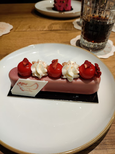 Opinii despre Restaurace Červený Jelen în Nové Město - Gastronomie a pohostinství