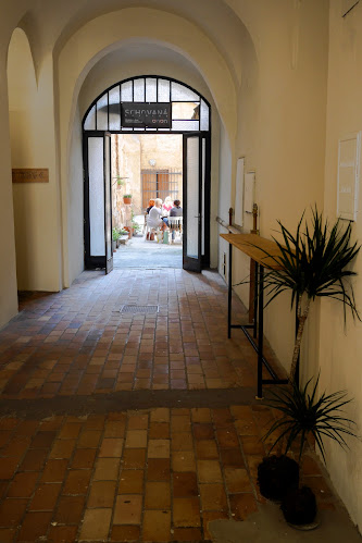 Comentarii opinii despre Schovaná Kavárna