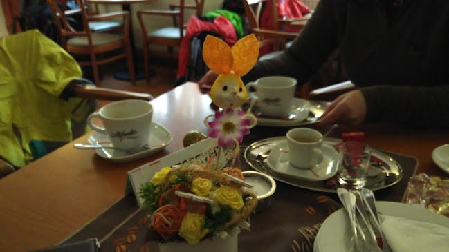 Comentarii opinii despre Medová kavárna