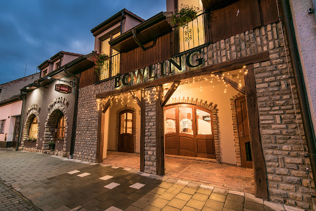 Pizzerie-bowling Hluk - Gastronomie a pohostinství