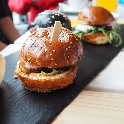 Opinii despre Lovely Day bistro în Praha - Gastronomie a pohostinství