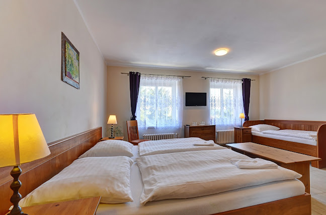 Staroplzenecká restaurace - Starý Plzenec