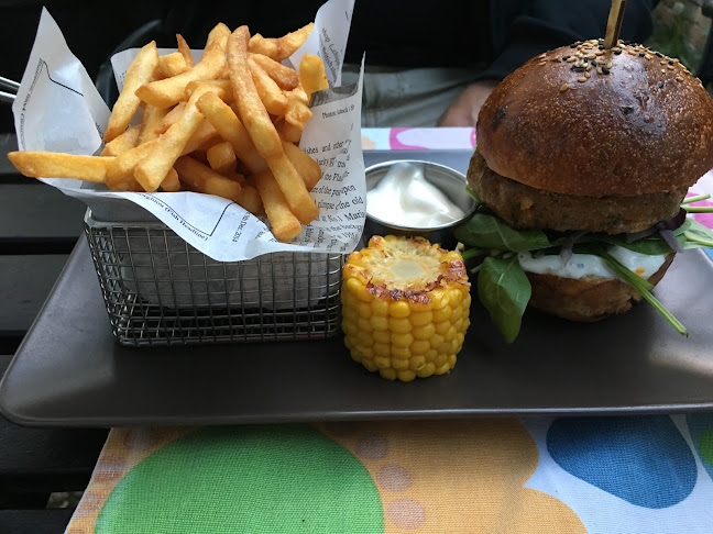 6, Brandejsovo nám. 1234, 165 00 Praha-Suchdol