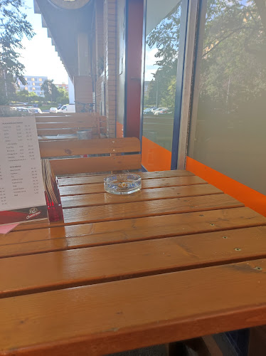 Opinii despre Tipsport Bar în Hradec Králové - Gastronomie a pohostinství