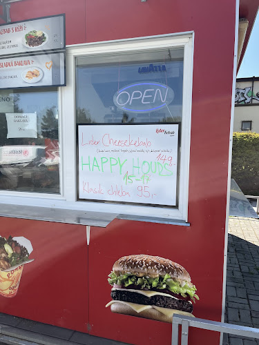 V areálu Albert, Chodovická 30, 193 00 Praha 20