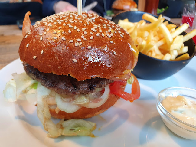 Stejkárna Dejvice - Gastronomie a pohostinství