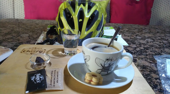 Opinii despre Cukrárna Cherry în Brno - Gastronomie a pohostinství