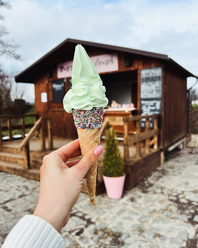 Comentarii opinii despre Zmrzlinový domek - točená zmrzlina, ledová tříšť