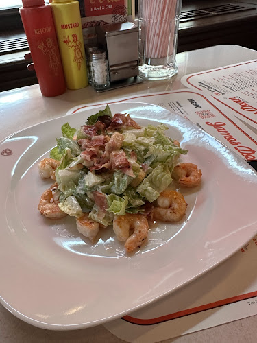 Opinii despre James Dean Prague în Staré Město - Gastronomie a pohostinství