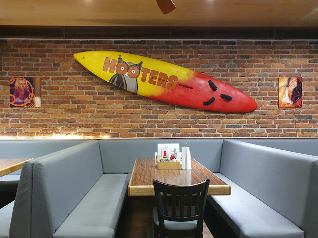 Restaurace HOOTERS Havelská - Gastronomie a pohostinství