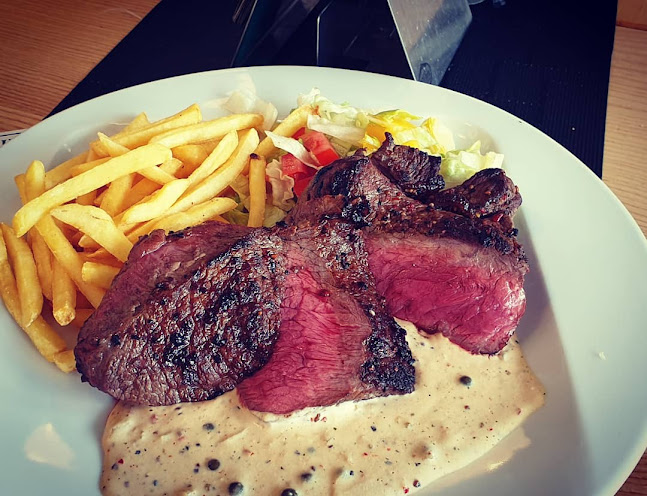 Komín Pub-uzavřeno - Gastronomie a pohostinství