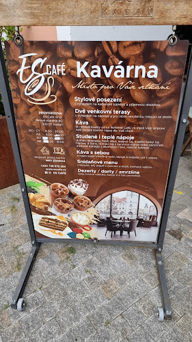Opinii despre Es Café în Kadaň - Gastronomie a pohostinství