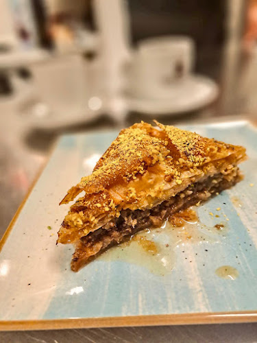 MASA BUKA Nikosova řecká taverna