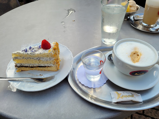 Opinii despre Kavárna Kousek în České Budějovice - Gastronomie a pohostinství