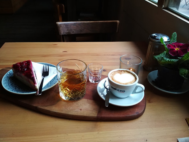 Klapkova 1035/28, 182 00 Praha 8-Kobylisy