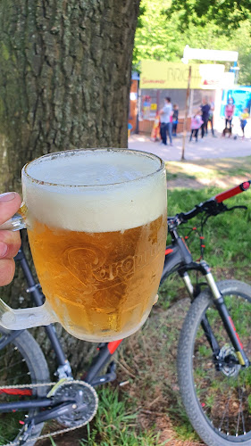 K Jezeru 102 00, 149 00 Praha 15