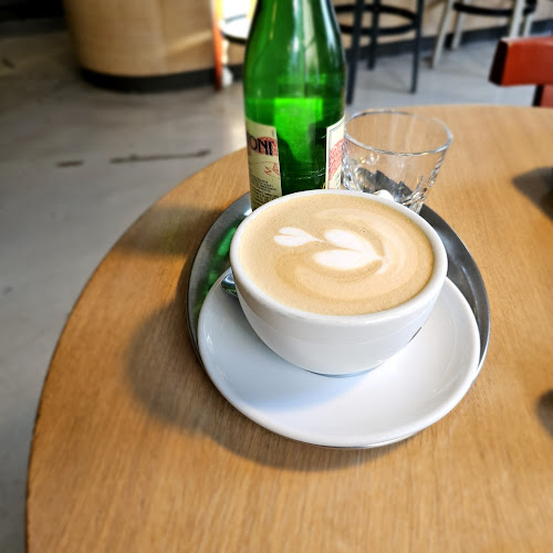 Comentarii opinii despre Café Záhorský