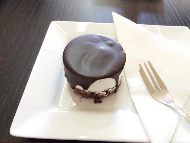 Ellie's Pizza & Kebab Kavarna & Cukrárna - České Budějovice