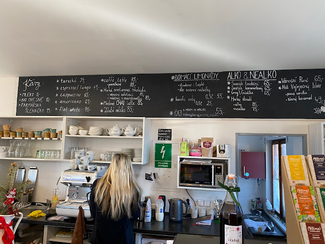 Kavárna & Cukrárna VLOČKA - Gastronomie a pohostinství
