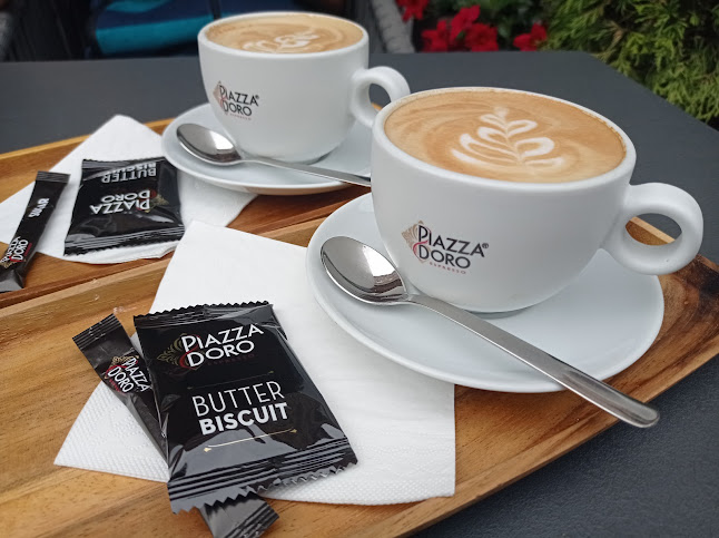 Opinii despre Via Espresso în Hradec Králové - Gastronomie a pohostinství