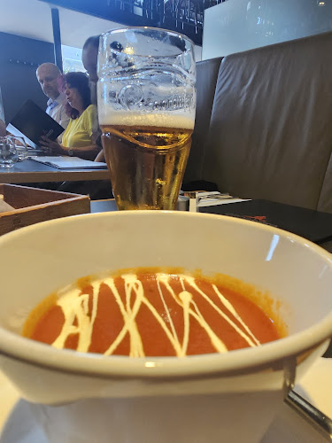 Opinii despre Grosseto Vinohrady în Praha - Gastronomie a pohostinství