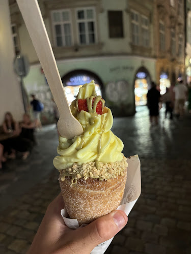 Trdelník With Ice Cream