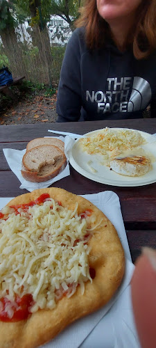 Opinii despre Občerstvení u Sparty în Praha - Gastronomie a pohostinství