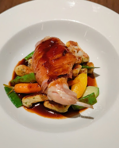 Opinii despre TYPE Restaurant & Bar în Nové Město - Gastronomie a pohostinství