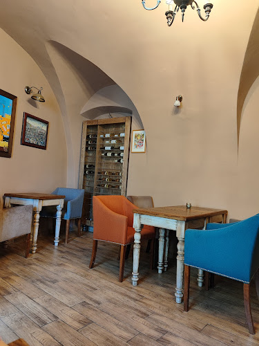 Opinii despre Lu Cafe în Frýdek-Místek - Gastronomie a pohostinství