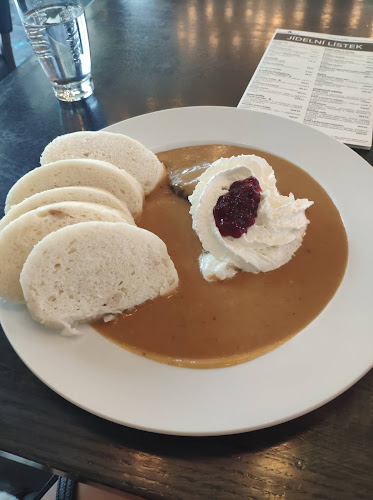 Comentarii opinii despre Charlie's Street