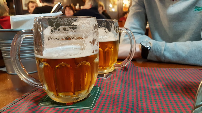 Strossmayerovo nám. 2, 170 00 Praha 7-Holešovice