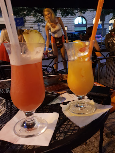 Comentarii opinii despre Restaurace HOOTERS Havelská