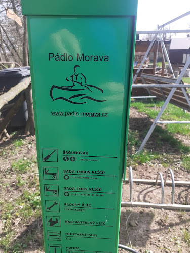 PÁDLO MORAVA cyklisticko-vodacký kemp, půjčovna lodí a raftů - Gastronomie a pohostinství