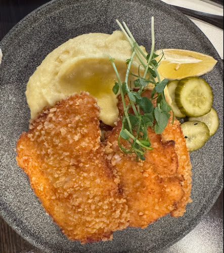 Vratislavova 28/12, 128 00 Praha 2