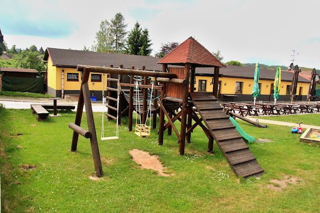 Opinii despre Pivní bar Hampejz în Hradec Králové - Gastronomie a pohostinství